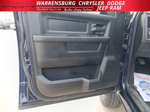 Used 2016 RAM 2500 Tradesman w/ Chrome Appearance Group image 11