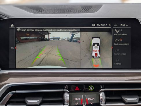 Used 2022 BMW X5 xDrive40i w/ M Sport Package image 23