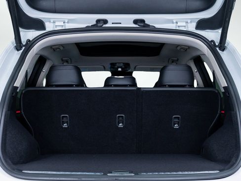 New 2026 Genesis GV70 2.5T Advanced image 8