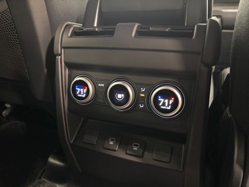 New 2025 Land Rover Defender 110 V8 image 37