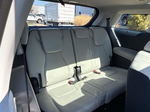 Used 2026 Kia Carnival SX image 30