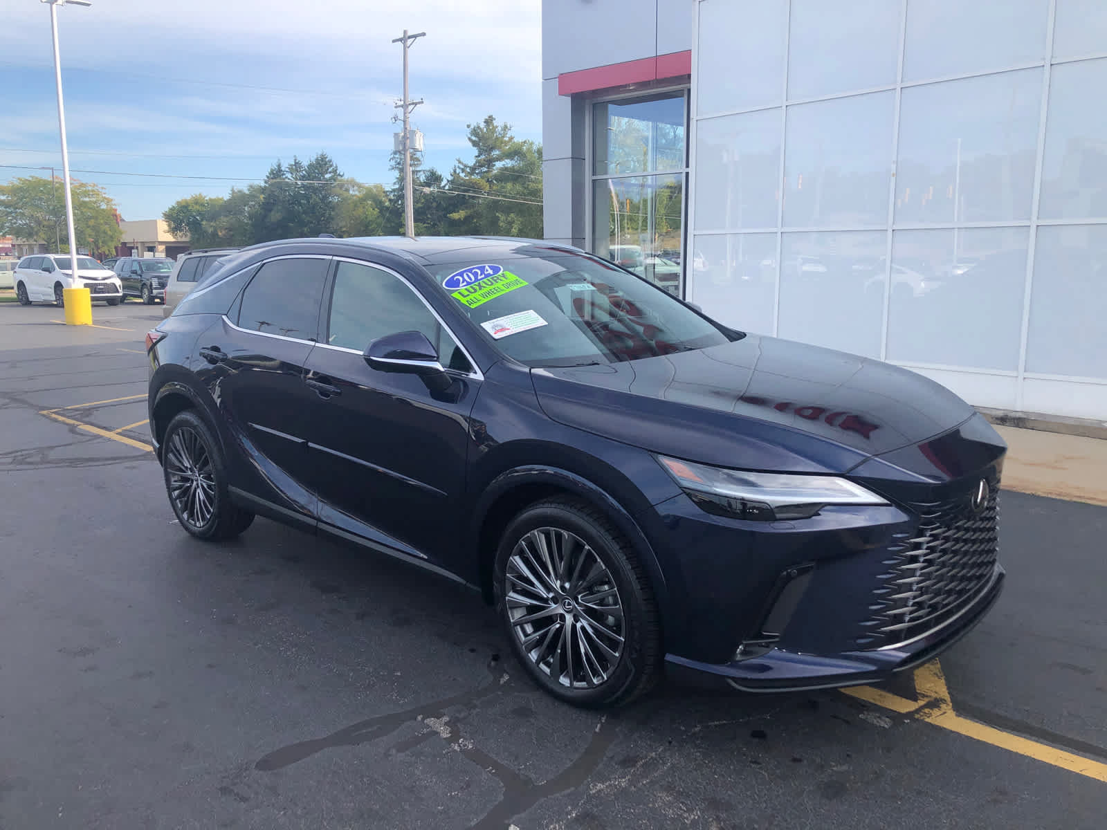 Used 2024 Lexus RX 350 w/ Convenience Package AWD/4WD image 3