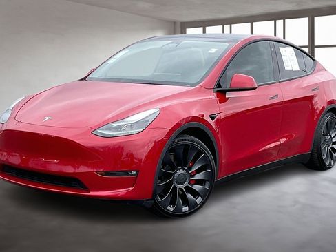 Used 2022 Tesla Model Y Performance image 3