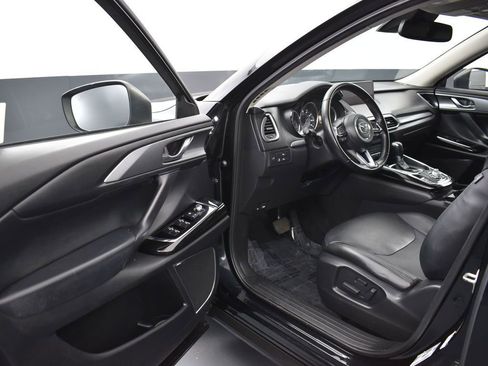 Certified 2022 MAZDA CX-9 Touring w/ Touring Premium Package image 9