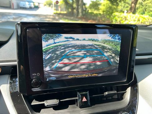 Used 2023 Toyota Corolla SE FWD image 25