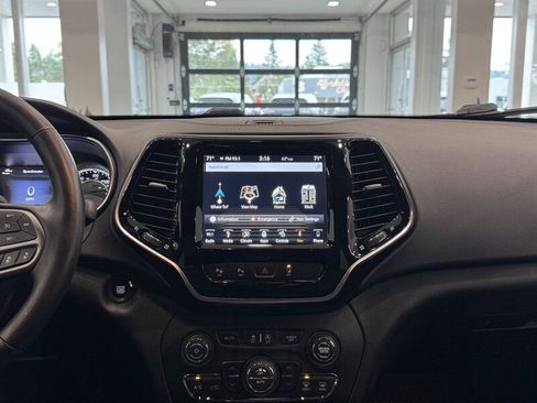 Used 2019 Jeep Cherokee High Altitude image 32