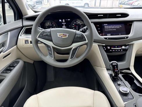 New 2026 Cadillac XT5 Premium Luxury image 17