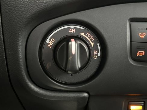 Used 2023 Nissan Frontier PRO-4X w/ Pro Convenience Package image 22