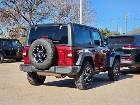 Used 2021 Jeep Wrangler Sport S image 7