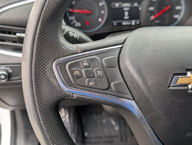 Used 2020 Chevrolet Malibu LT FWD image 23