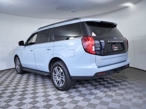 Certified 2025 Ford Expedition Active AWD/4WD image 4