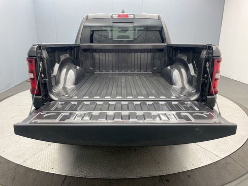 New 2026 RAM 1500 Express AWD/4WD image 24