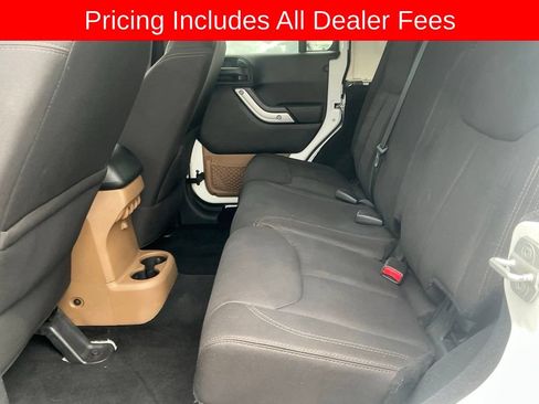 Used 2013 Jeep Wrangler Unlimited Sahara w/ Dual Top Group AWD/4WD image 17