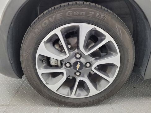 Used 2020 Chevrolet Spark ACTIV FWD image 31