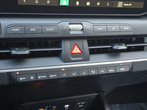 New 2026 Kia K4 LXS image 17