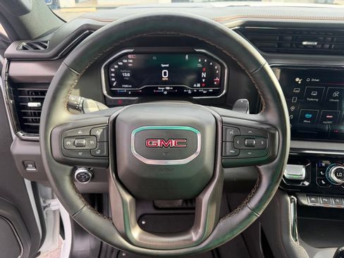 Used 2024 GMC Sierra 1500 AT4 w/ Technology Package AWD/4WD image 30