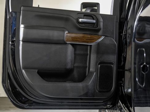 Used 2022 Chevrolet Silverado 3500 High Country w/ Z71 Off-Road Package image 38