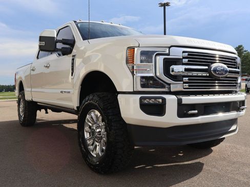 Used 2020 Ford F250 Limited w/ FX4 Off-Road Package AWD/4WD image 5