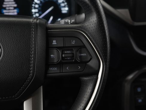 Used 2025 Toyota Tundra SR5 image 27