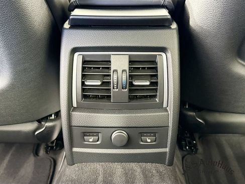 Used 2017 BMW M3 RWD image 32