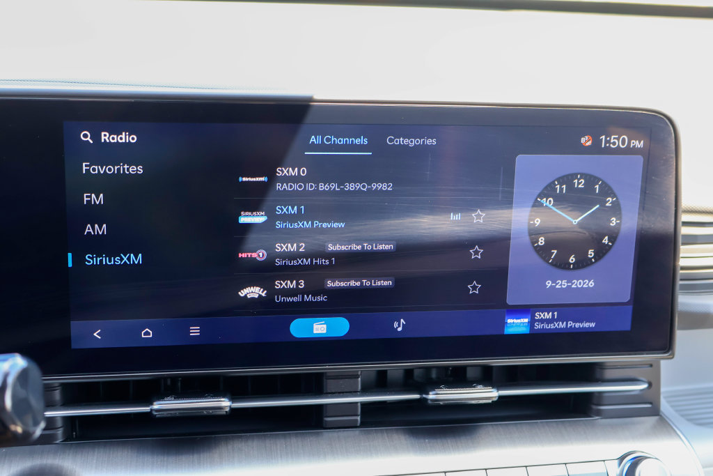 Certified 2026 Hyundai Kona SEL Sport FWD image 3