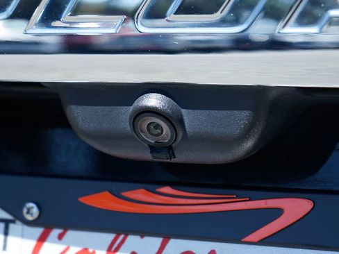 Used 2022 Ford Explorer XLT w/ Equipment Group 202A image 46