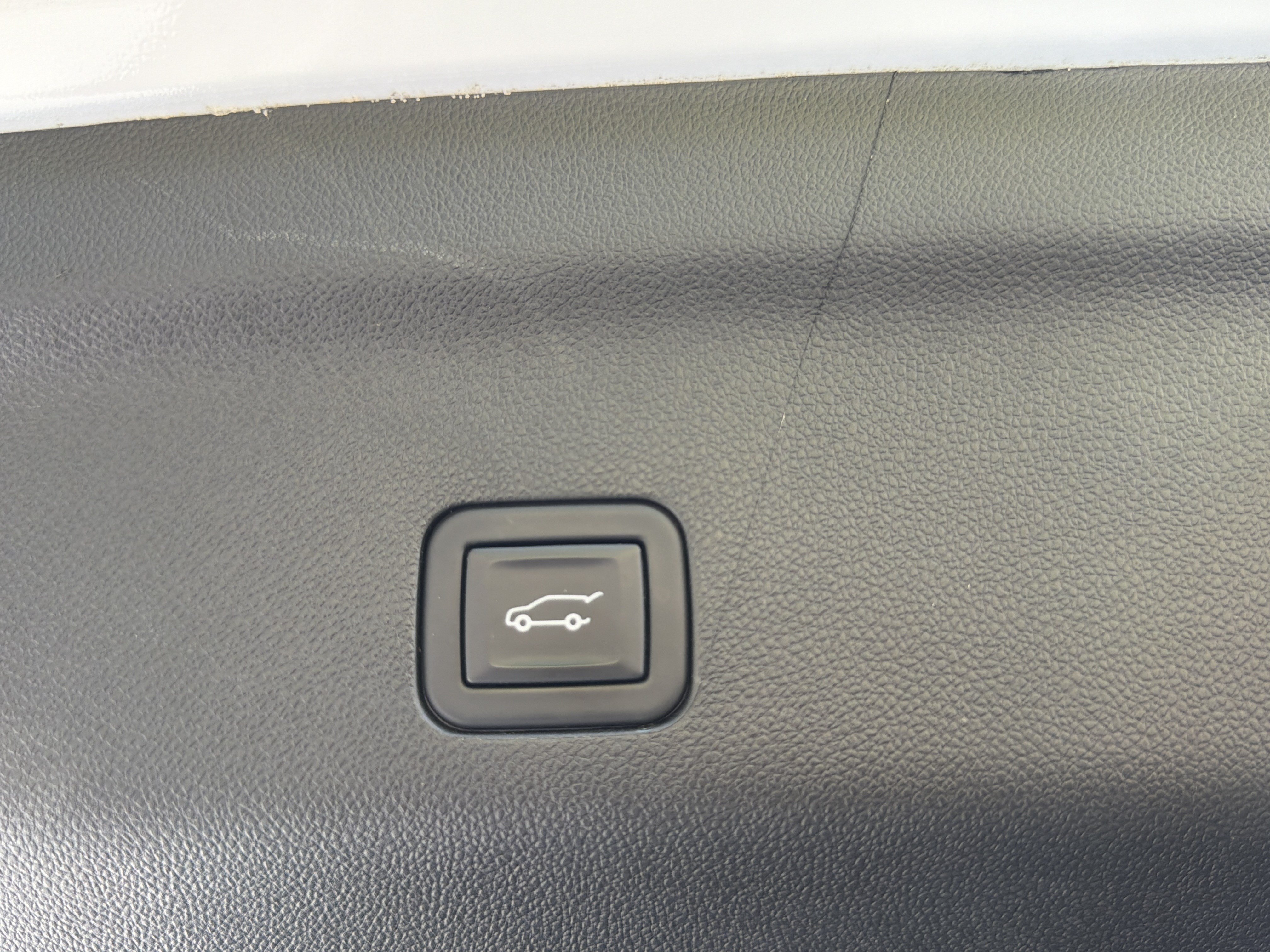Used 2023 GMC Yukon XL AT4 w/ AT4 Premium Package AWD/4WD image 53