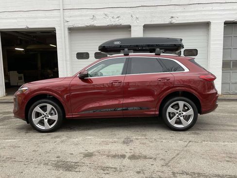 New 2025 Audi Q5 2.0T Premium Plus image 2