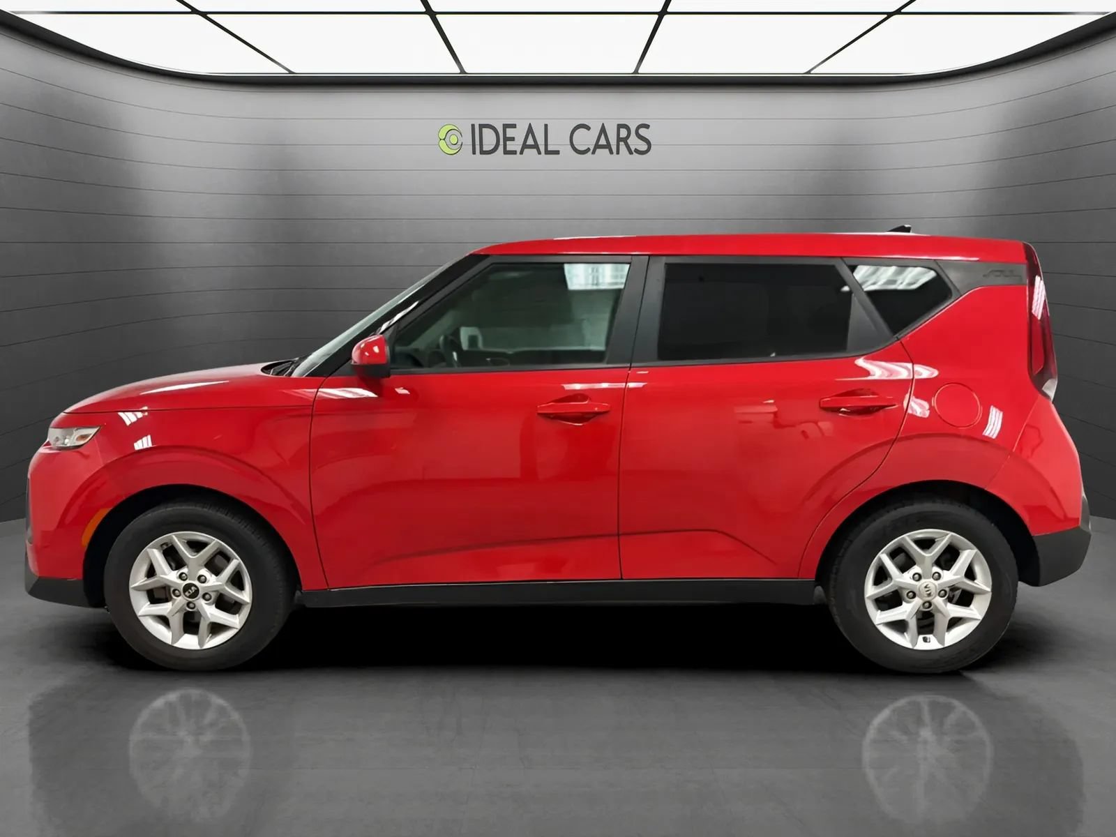 Used 2020 Kia Soul S FWD image 8