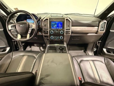 Used 2021 Ford F350 Platinum w/ FX4 Off-Road Package image 18