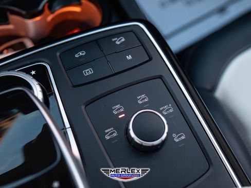 Used 2018 Mercedes-Benz GLE 43 AMG 4MATIC image 38