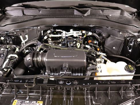 Used 2023 Ford Explorer XLT w/ Equipment Group 202A image 21