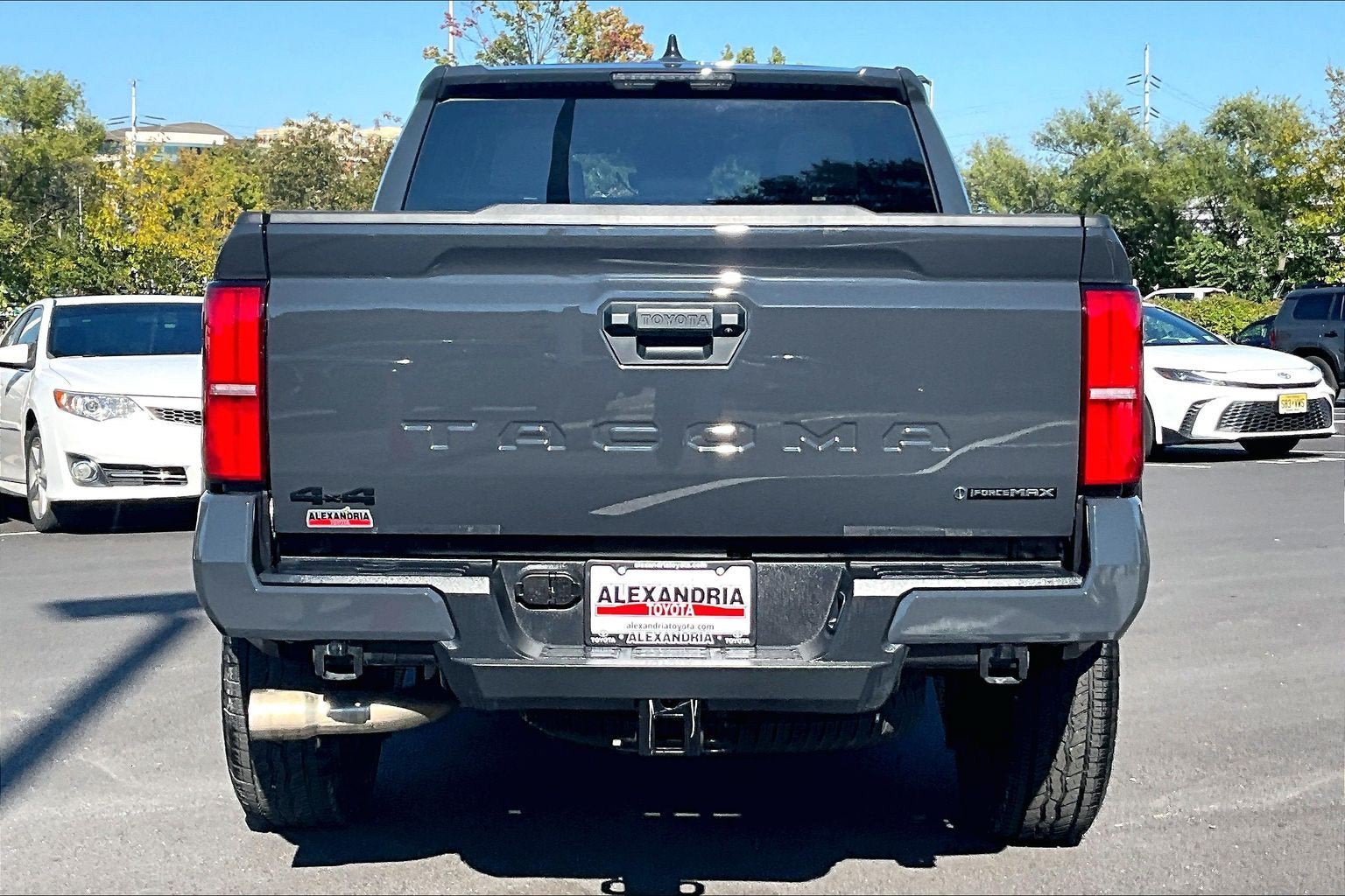 Used 2026 Toyota Tacoma TRD Off-Road AWD/4WD image 4