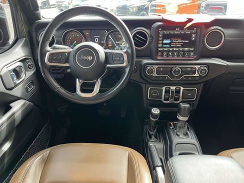 Used 2022 Jeep Wrangler Unlimited Sahara w/ Safety Group image 4