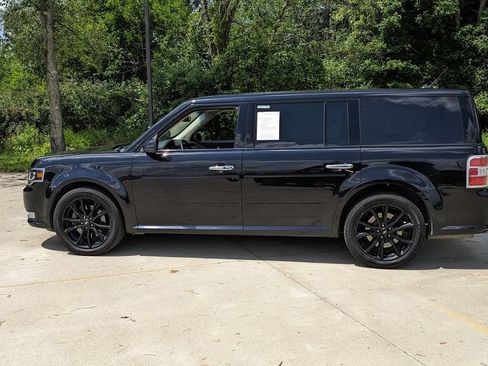 Used 2019 Ford Flex Limited w/ Limited Appearance Package AWD/4WD image 6
