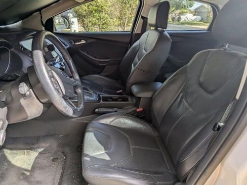 Used 2015 Ford Focus Titanium image 5