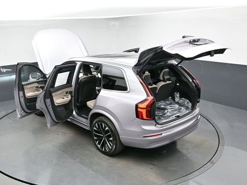 New 2026 Volvo XC90 T8 Plus w/ Protection Package Premier AWD/4WD image 53