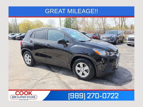Used 2020 Chevrolet Trax LS w/ Tint and Cruise Package FWD image 1