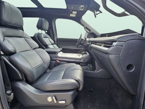 New 2025 Lincoln Navigator Reserve w/ Jet Appearance Package image 14