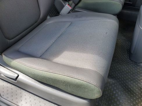 Used 2004 Honda Element EX image 31