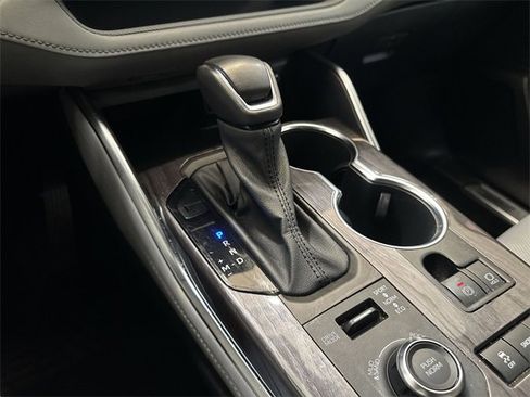 Used 2021 Toyota Highlander Platinum image 16