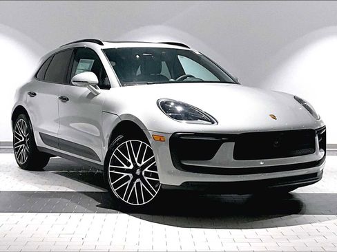 New 2026 Porsche Macan image 9