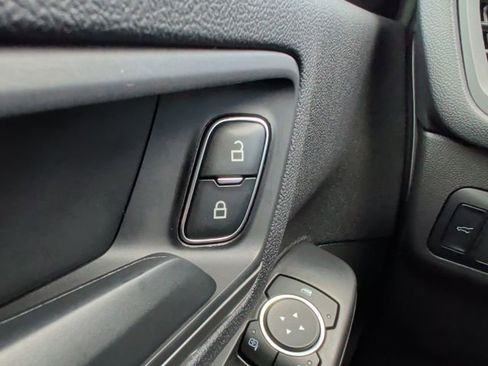 Certified 2023 Ford Escape Active AWD/4WD image 28
