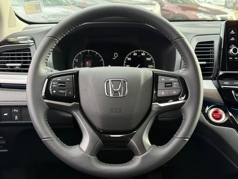 Certified 2026 Honda Odyssey Touring image 44