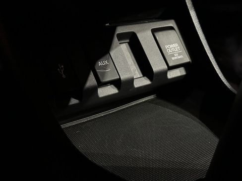 Used 2018 Honda HR-V LX image 27