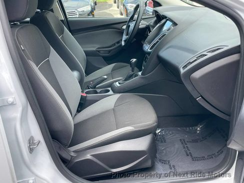 Used 2014 Ford Focus SE FWD image 10
