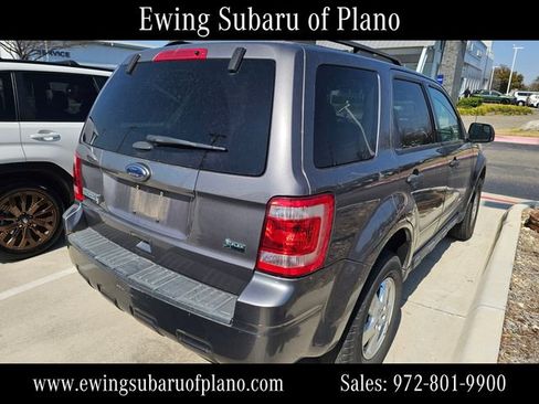 Used 2011 Ford Escape XLT image 4