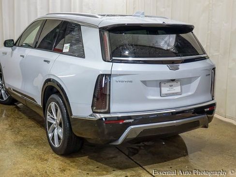 New 2026 Cadillac Vistiq Luxury image 6
