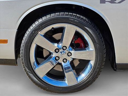 Used 2010 Dodge Challenger R/T image 23