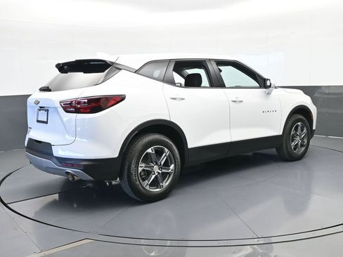 Used 2024 Chevrolet Blazer LT image 6